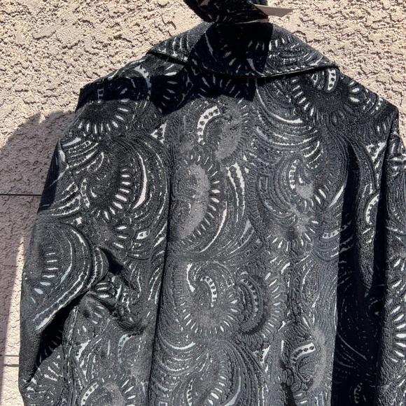 Robert Graham Robe - Picture 11 of 12